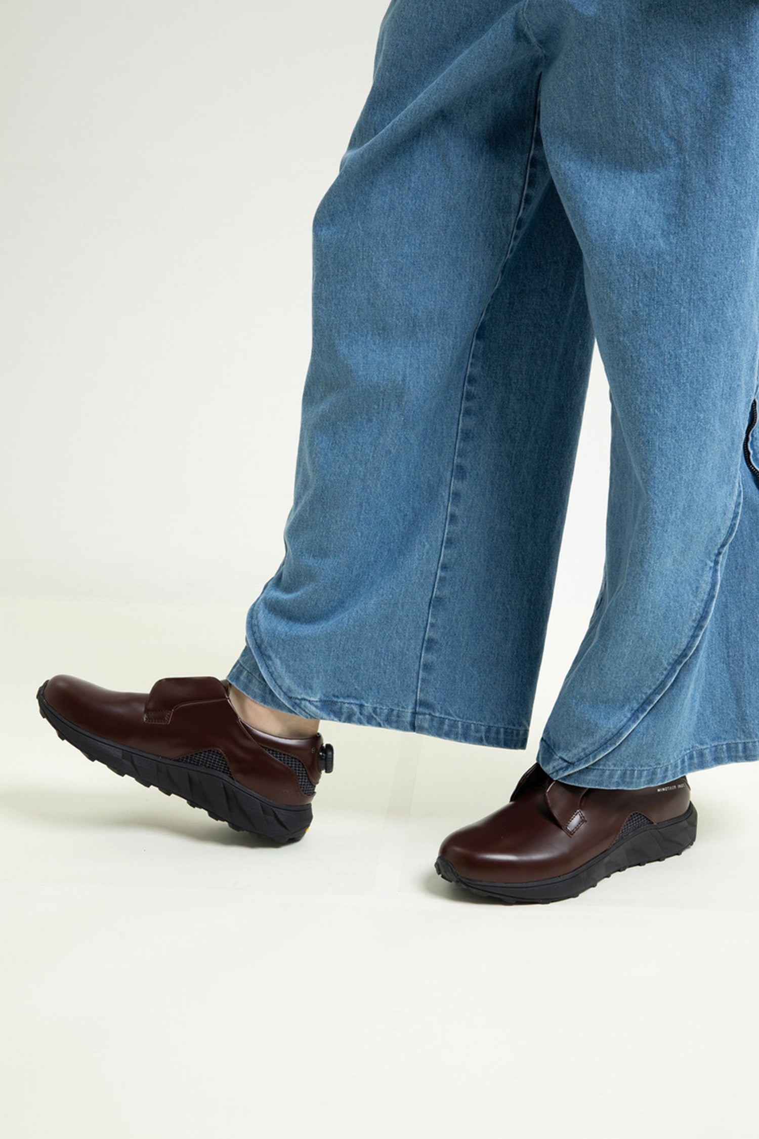 MI DISC PLAIN TOE 